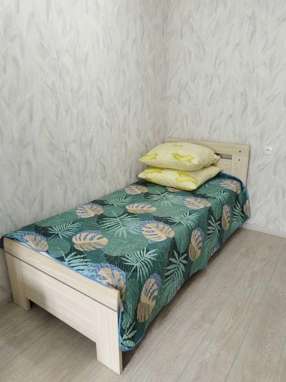 Квартира красная 5